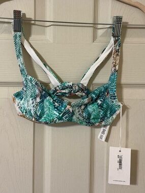 NWT Vitamin A Demi Bikini Top Size XS